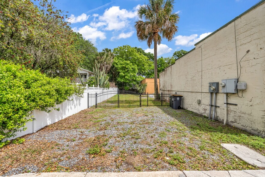 More Photos Of 1425 Walnut St, Jacksonville Freestanding For Sale