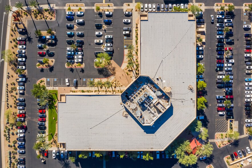 More Photos Of 7740 N 16th St, Phoenix Office For Lease