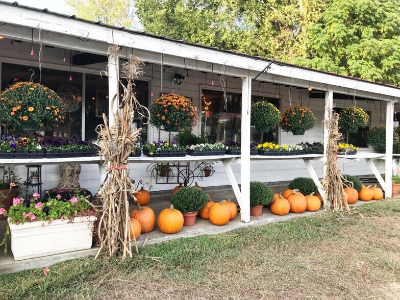 More Photos Of 649 Columbia Rd, Chester General Retail For Sale