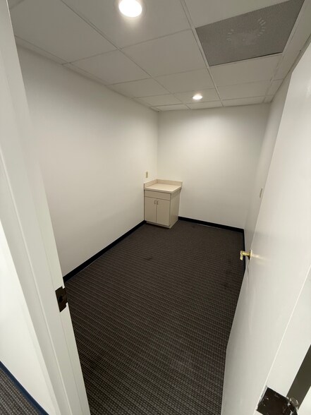 More Photos Of 276 Medical Way, Riverdale Medical For Sale