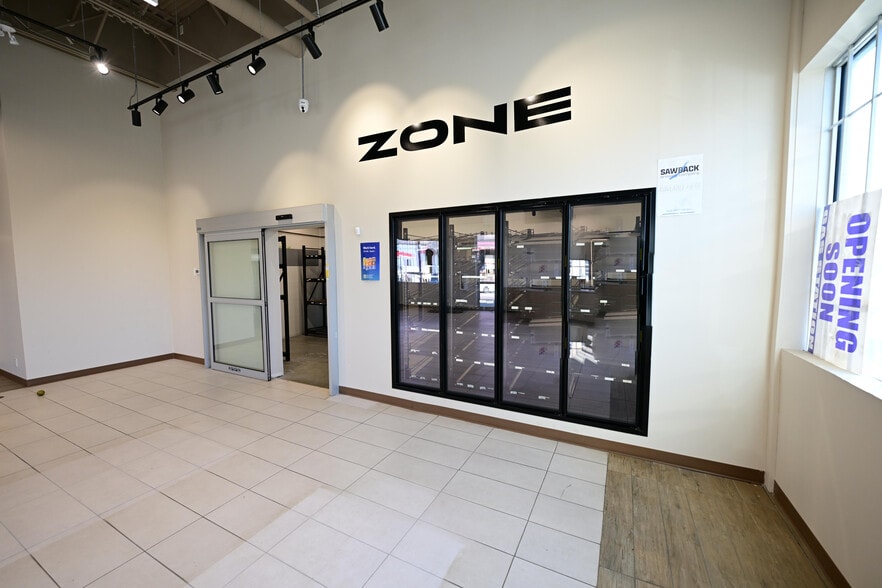 More Photos Of 28 Strathmoor Dr, Sherwood Park General Retail For Lease