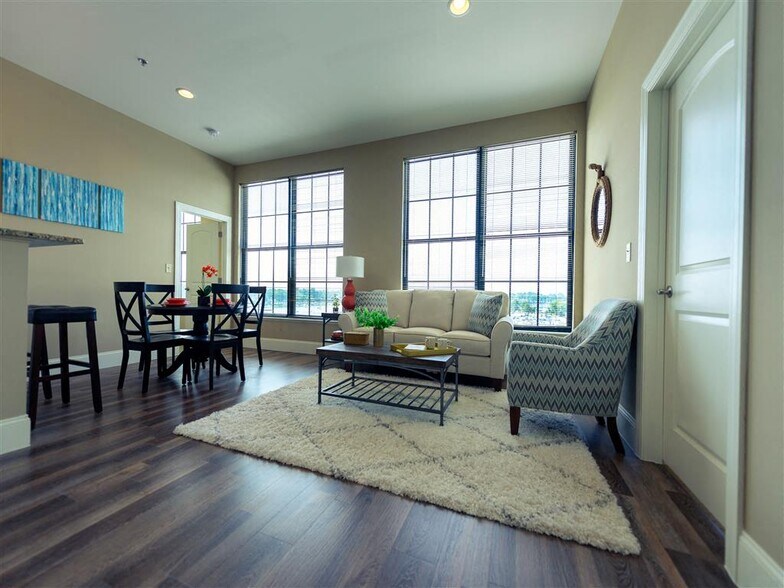 More Photos Of 99 Main St, Warren Apartments For Lease