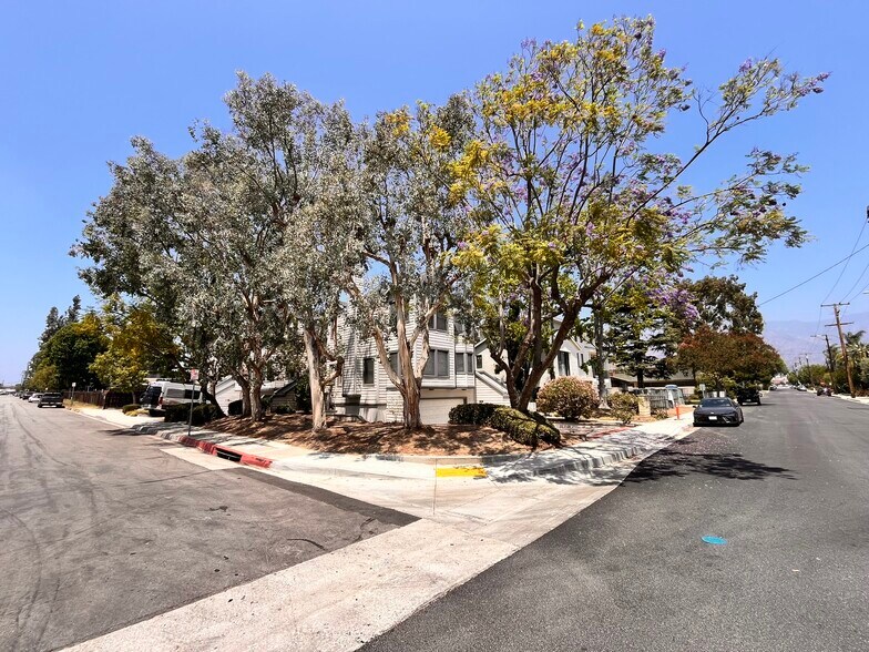 More Photos Of 1033 La Cadena Ave, Arcadia Apartments For Sale