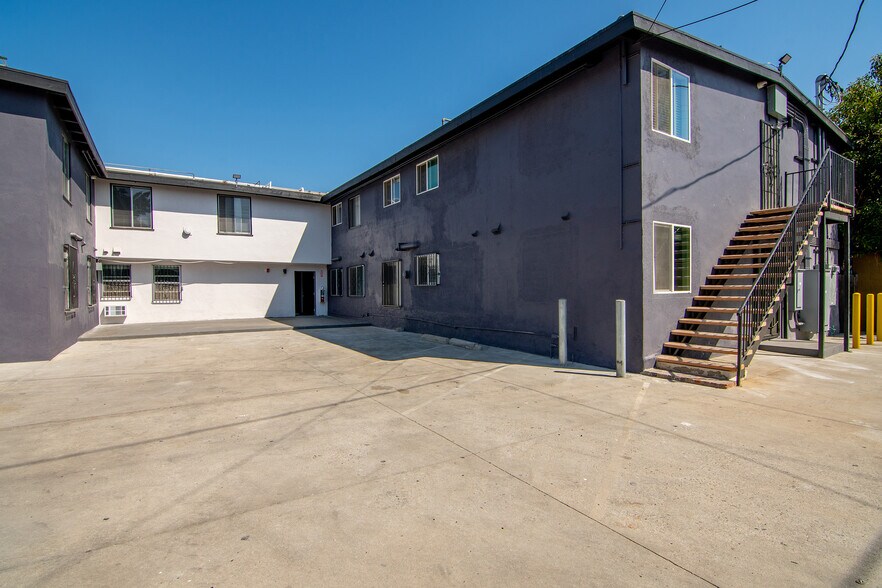 More Photos Of 1864 Cordova St, Los Angeles Apartments For Sale
