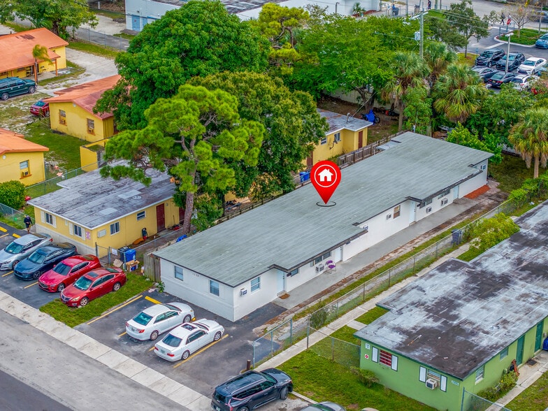 Primary Photo Of 1132 NW 2nd St, Fort Lauderdale Apartments For Sale