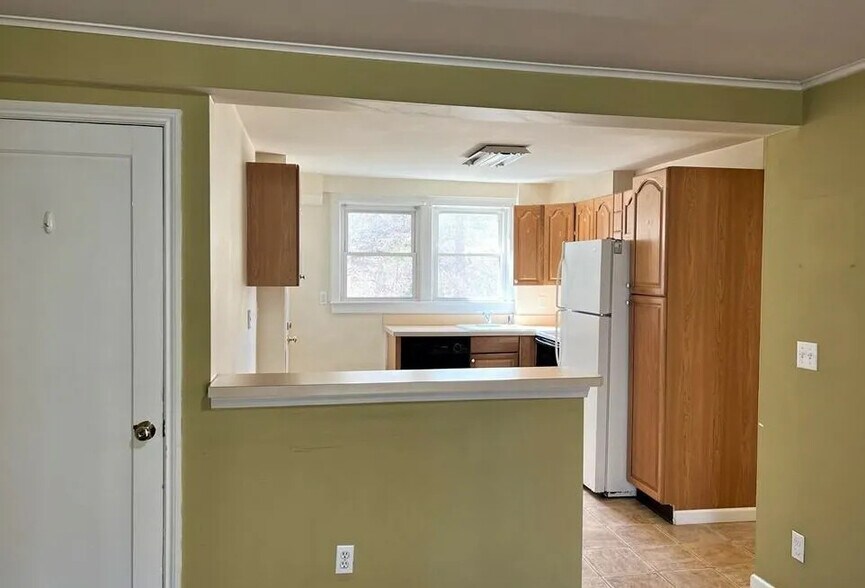 More Photos Of 189 Fair St, Carmel Apartments For Sale