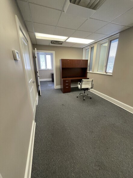 More Photos Of 600 Ridgely Ave, Annapolis Medical For Lease