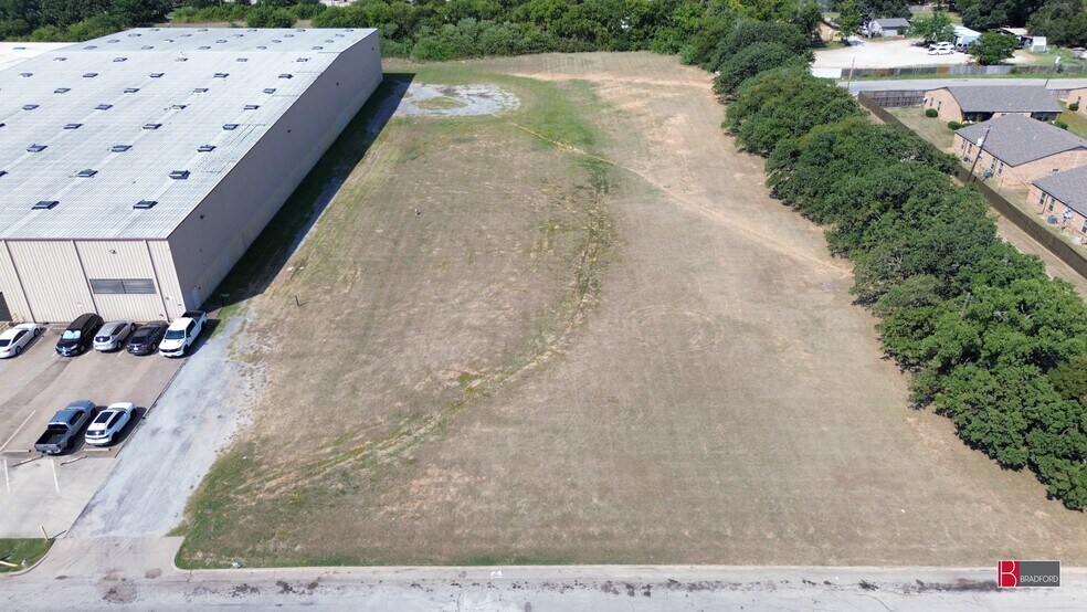 More Photos Of 4301 Mansfield Hwy, Fort Worth Warehouse For Lease