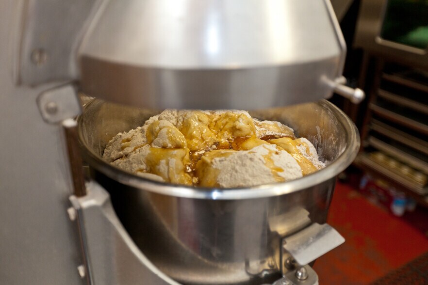 More Photos Of 5038 Hwy 140, Mariposa Restaurant For Sale