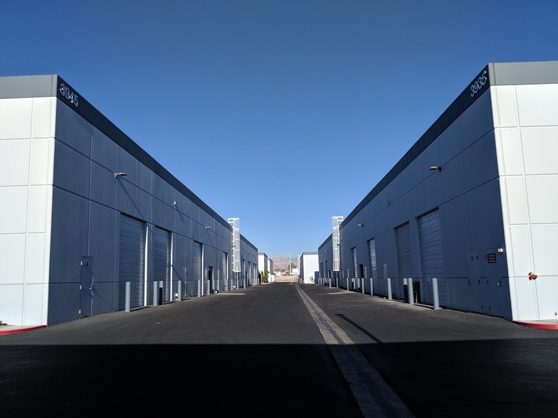 More Photos Of 4020 W Ali Baba Ln, Las Vegas Light Distribution For Lease