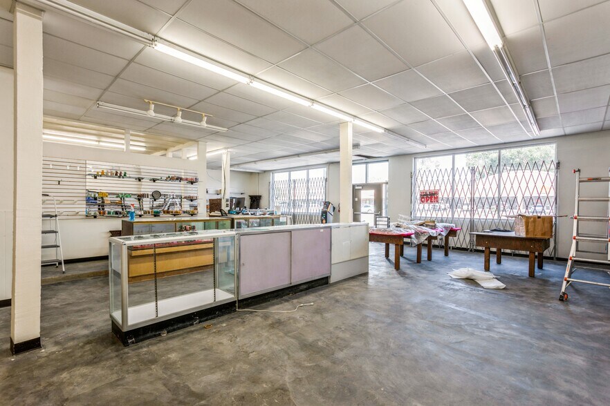 More Photos Of 1480 S State St, Salt Lake City Storefront For Sale