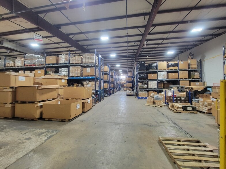 More Photos Of 4510 Edison Ave, Colorado Springs Self Storage For Lease