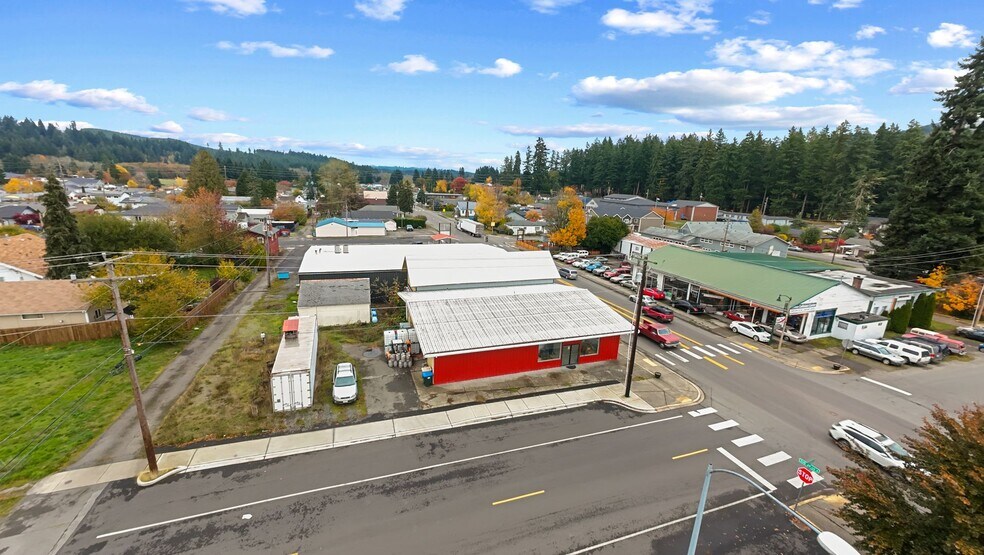 More Photos Of 138 Hodgden N st, Tenino Flex For Lease