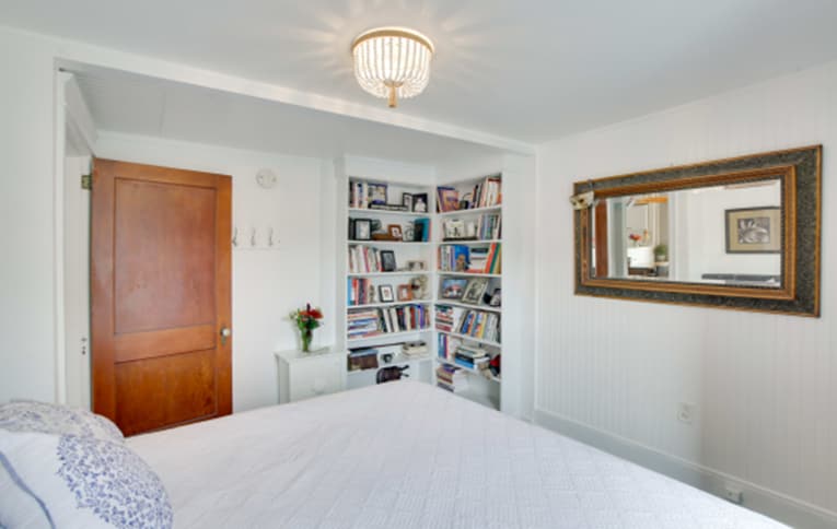 More Photos Of 234 Middle, Falmouth Freestanding For Sale