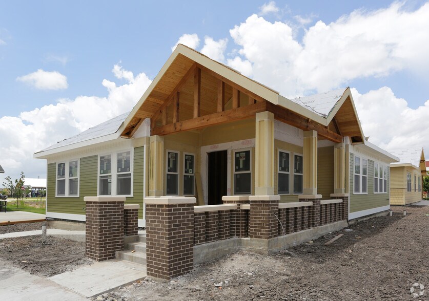 More Photos Of 711 Burnet Rd, Coppell Office For Lease