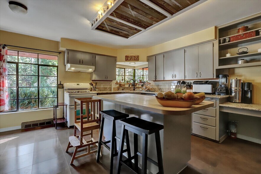 More Photos Of 14724 N Bloomfield Rd, Nevada City Flex For Sale