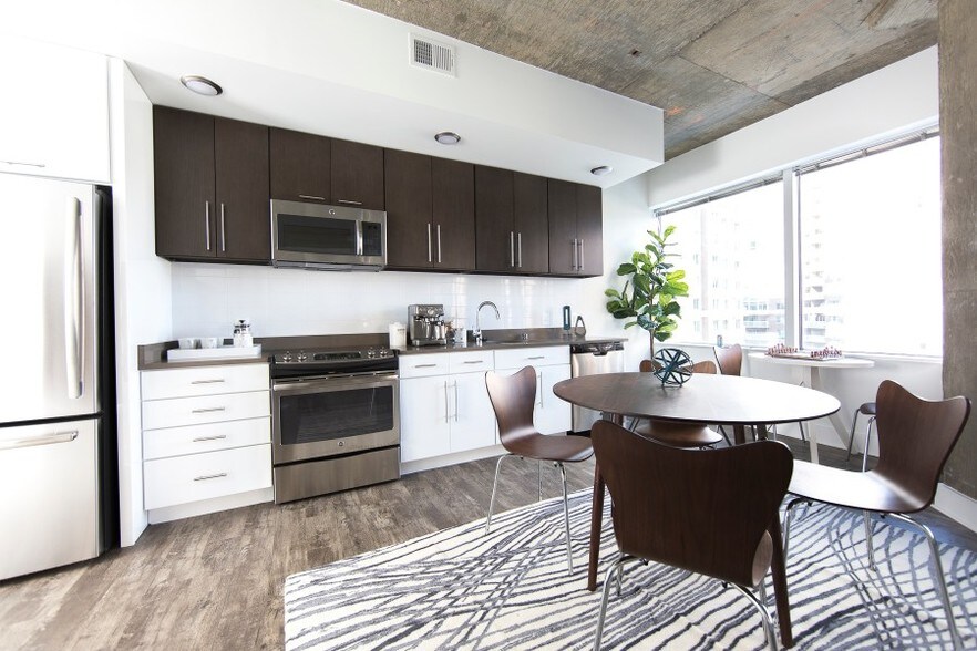 More Photos Of 4501 Ford Ave, Alexandria Apartments For Lease