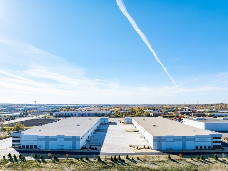 More Photos Of 1850 N US 45, Libertyville Distribution For Sale