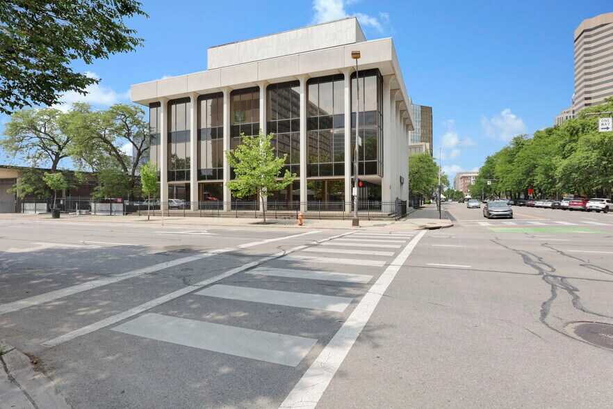 More Photos Of 141 E Town St, Columbus Office Residential For Lease