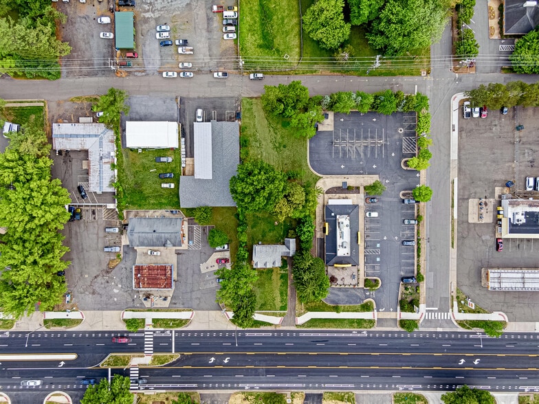 More Photos Of 109 Broadview Ave, Warrenton Storefront Retail Office For Sale