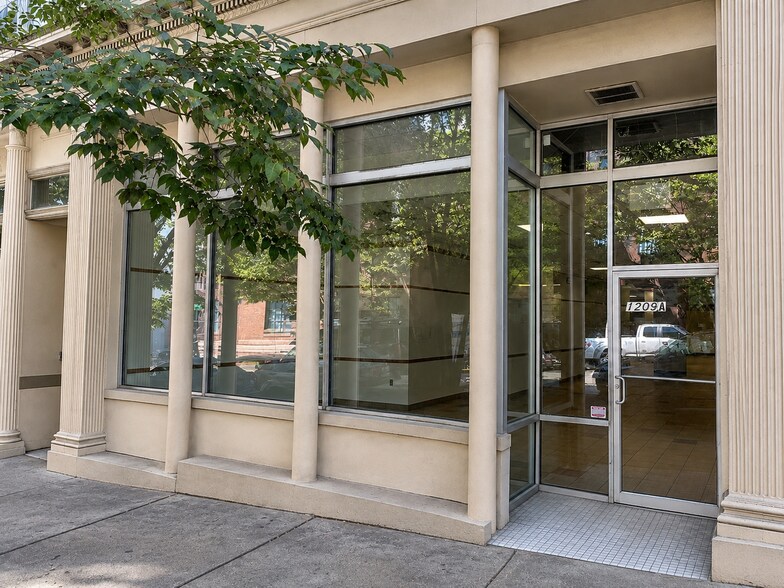 More Photos Of 1209 E Main St, Richmond Apartments For Lease
