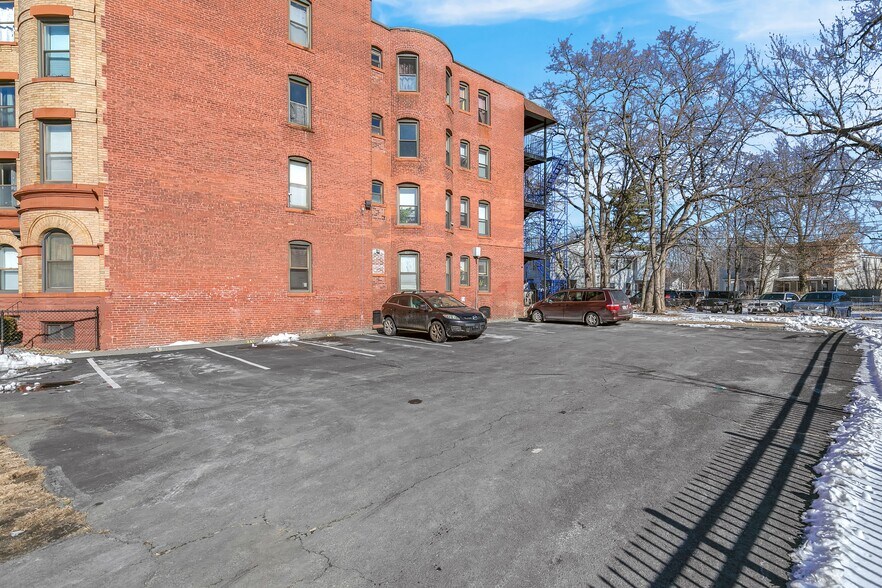 More Photos Of 81-85 Walnut St, Springfield Multifamily For Sale