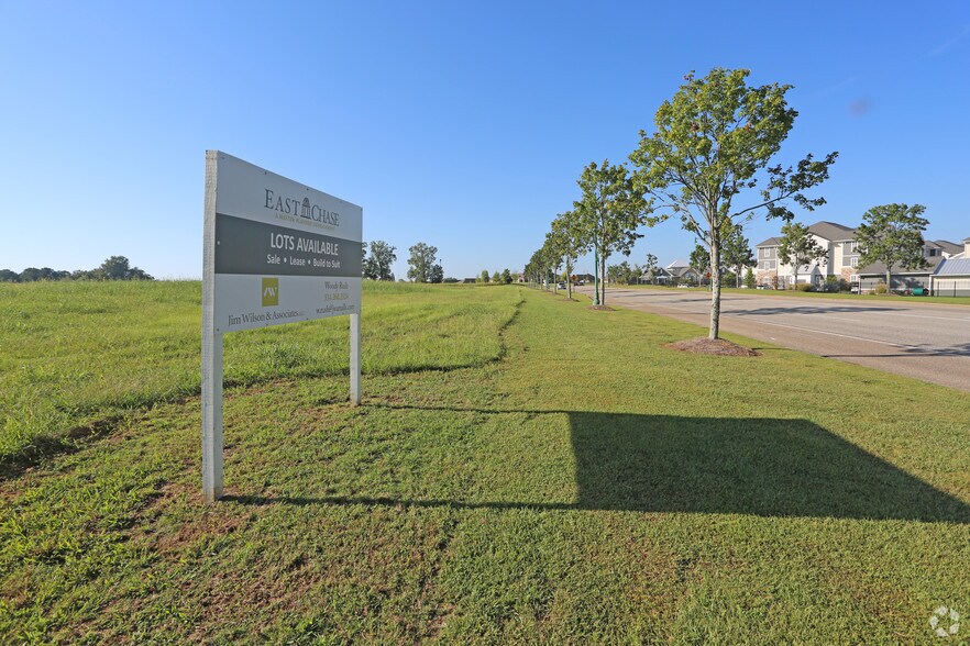 Primary Photo Of 8640 Eastchase Pky, Montgomery Land For Sale