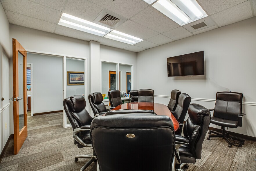 More Photos Of 2050 Gordon W Shelton Blvd, Fredericksburg Office For Lease