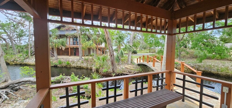 More Photos Of 1606 3rd Ave SE, Steinhatchee Lodge Meeting Hall For Sale