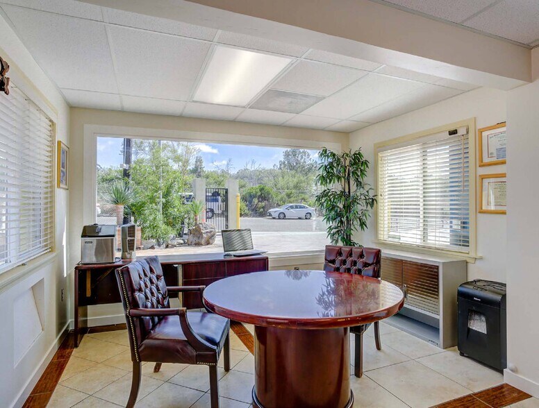 More Photos Of 2525 S Vista Way, Oceanside Office For Lease