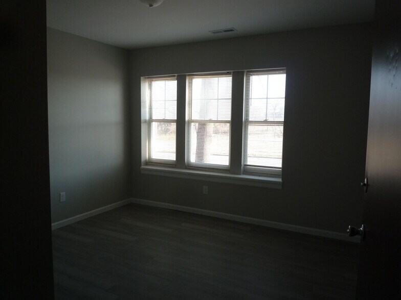 More Photos Of 4400 W Florissant Ave, Saint Louis Apartments For Sale