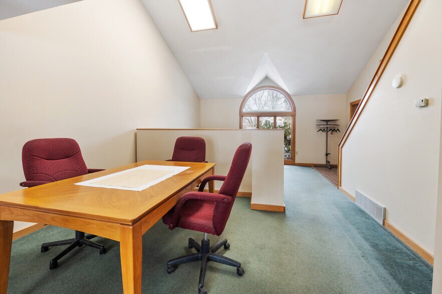 More Photos Of 8 Canton St, Baldwinsville Loft Creative Space For Sale