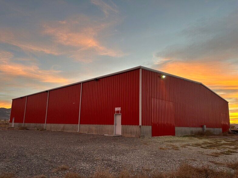 More Photos Of 2700 Kane Springs Rd, Parowan Warehouse For Lease
