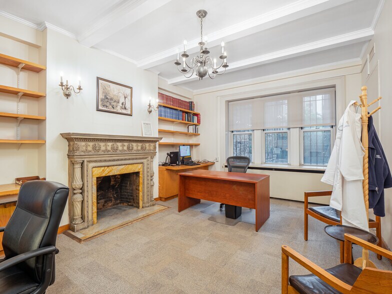More Photos Of 925 Park Ave, New York Apartments For Sale