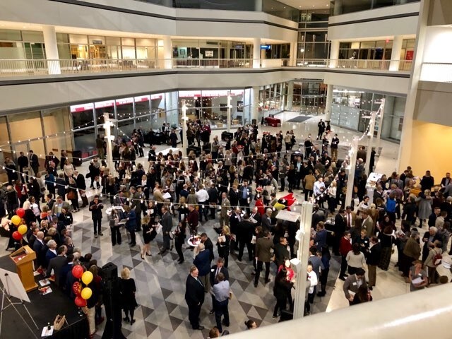 More Photos Of 400 Locust St, Des Moines Office For Lease