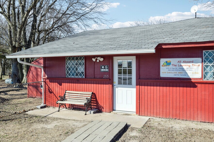More Photos Of 235 Pine St, Oologah Daycare Center For Sale