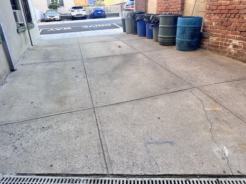 More Photos Of 1701 New York Ave, Union City Apartments For Sale