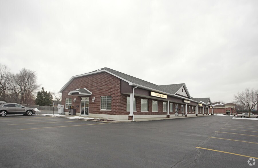 Primary Photo Of 318-326 Alana Dr, New Lenox Medical For Lease