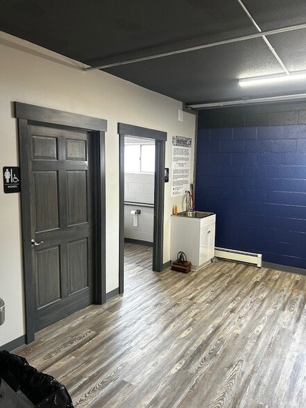 More Photos Of 950 Comanche St, Estes Park Light Manufacturing For Sale