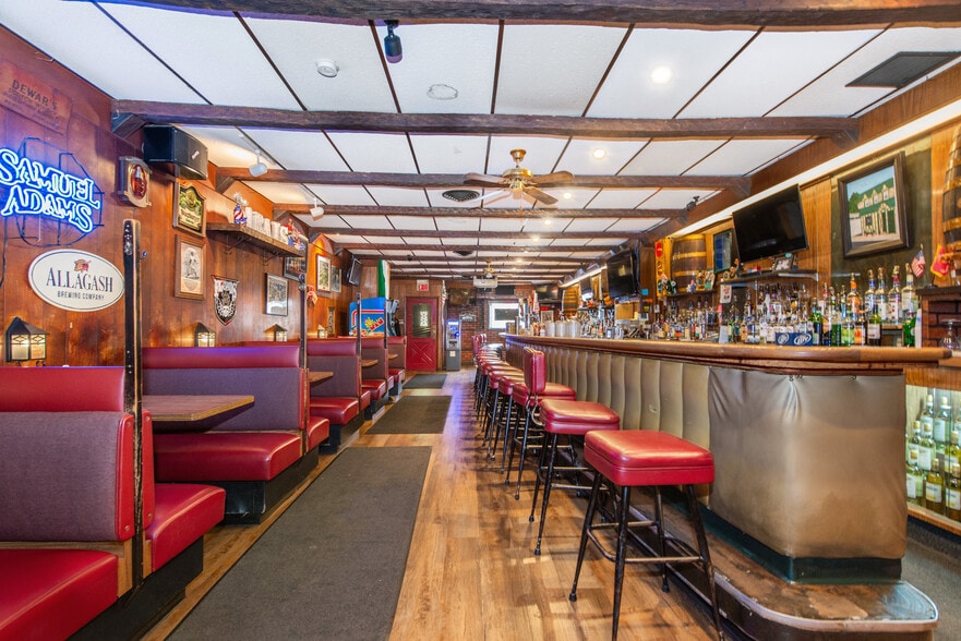 More Photos Of 439 Broad St, Bloomfield Restaurant For Sale