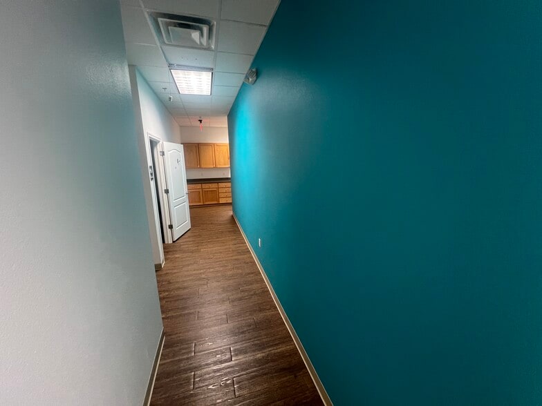 More Photos Of 3202 S W S Young Dr, Killeen Medical For Lease