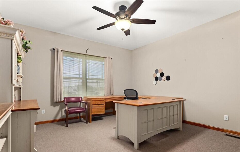 More Photos Of 614 State Route 116, Metamora Office For Lease