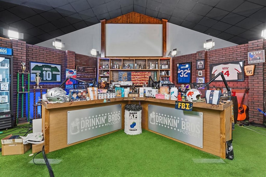 More Photos Of 9221 Highway 290 W, Austin Light Manufacturing For Sale