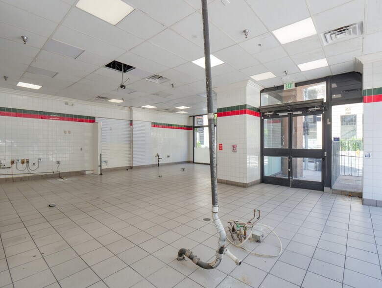 More Photos Of 500 W 7th St, Los Angeles Apartments For Lease