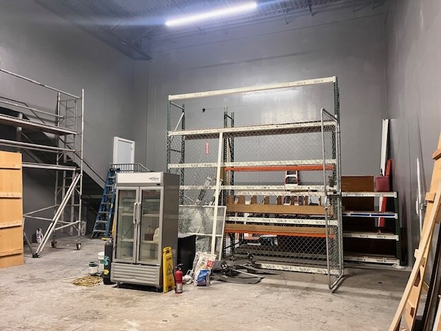 More Photos Of 1510-1556 SW 13th Ct, Pompano Beach Showroom For Sale