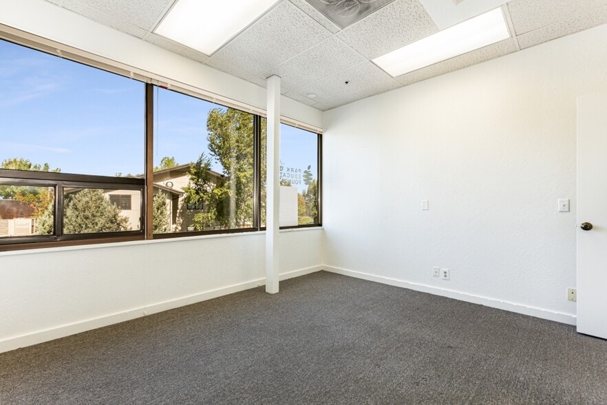 More Photos Of 1821 Sidewinder Dr, Park City Storefront Retail Office For Sale