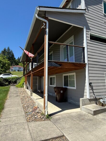 More Photos Of 1505 NW 10th Ave, Camas Multifamily For Sale