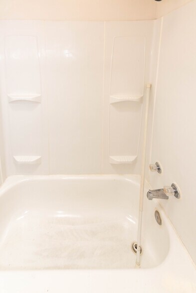 More Photos Of 1611 Gwynns Falls Pky, Baltimore Apartments For Sale
