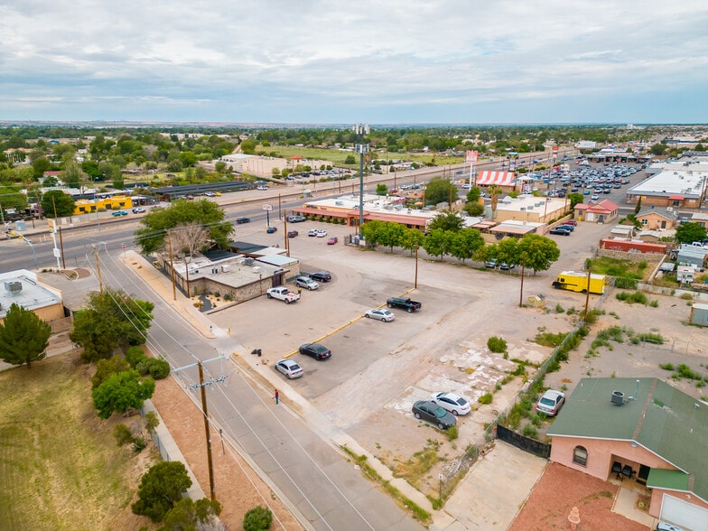 More Photos Of 5200 Doniphan Dr, El Paso Bar For Sale