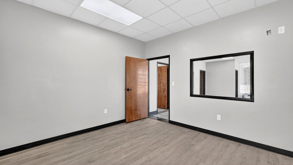 More Photos Of 16510 W Basin St, Odessa Warehouse For Sale